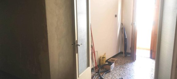 Apartamento de 4 divisões em San Giovanni Valdarno, Italy N.º 32815 32