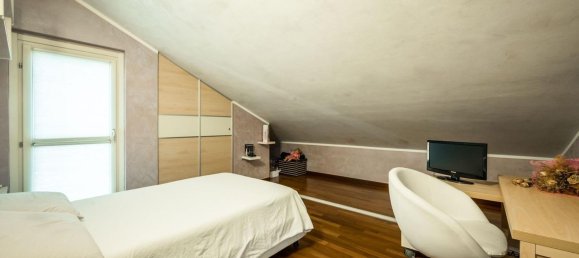 4 Schlafzimmer Doppelhaus in Fidenza, Italy, Nr. 322307 13