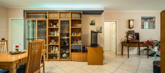 4 Schlafzimmer Doppelhaus in Fidenza, Italy, Nr. 322307 5