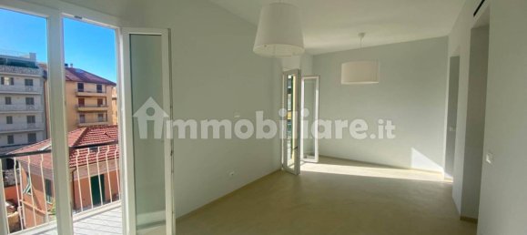 2 Schlafzimmer Penthouse in Alassio, Italy, Nr. 337167 3