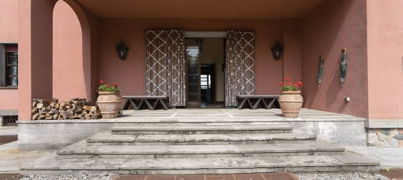 15 bedrooms Villa in Somma Lombardo, Italy No. 61125 36
