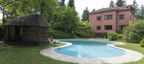 15 bedrooms Villa in Somma Lombardo, Italy No. 61125 3