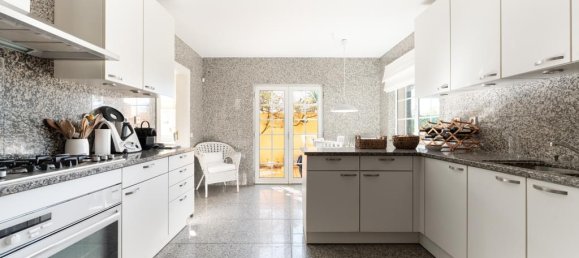 3 bedrooms House in Cascais, Portugal No. 110650 8