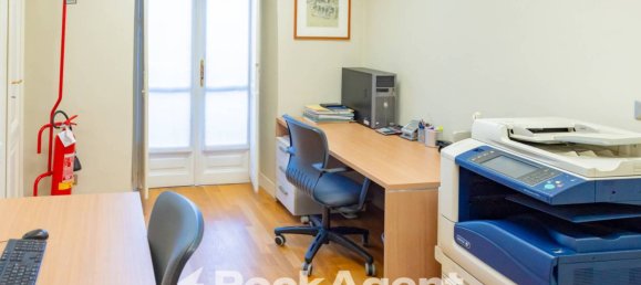 5 rooms Office in Turin, Italy No. 304882 8