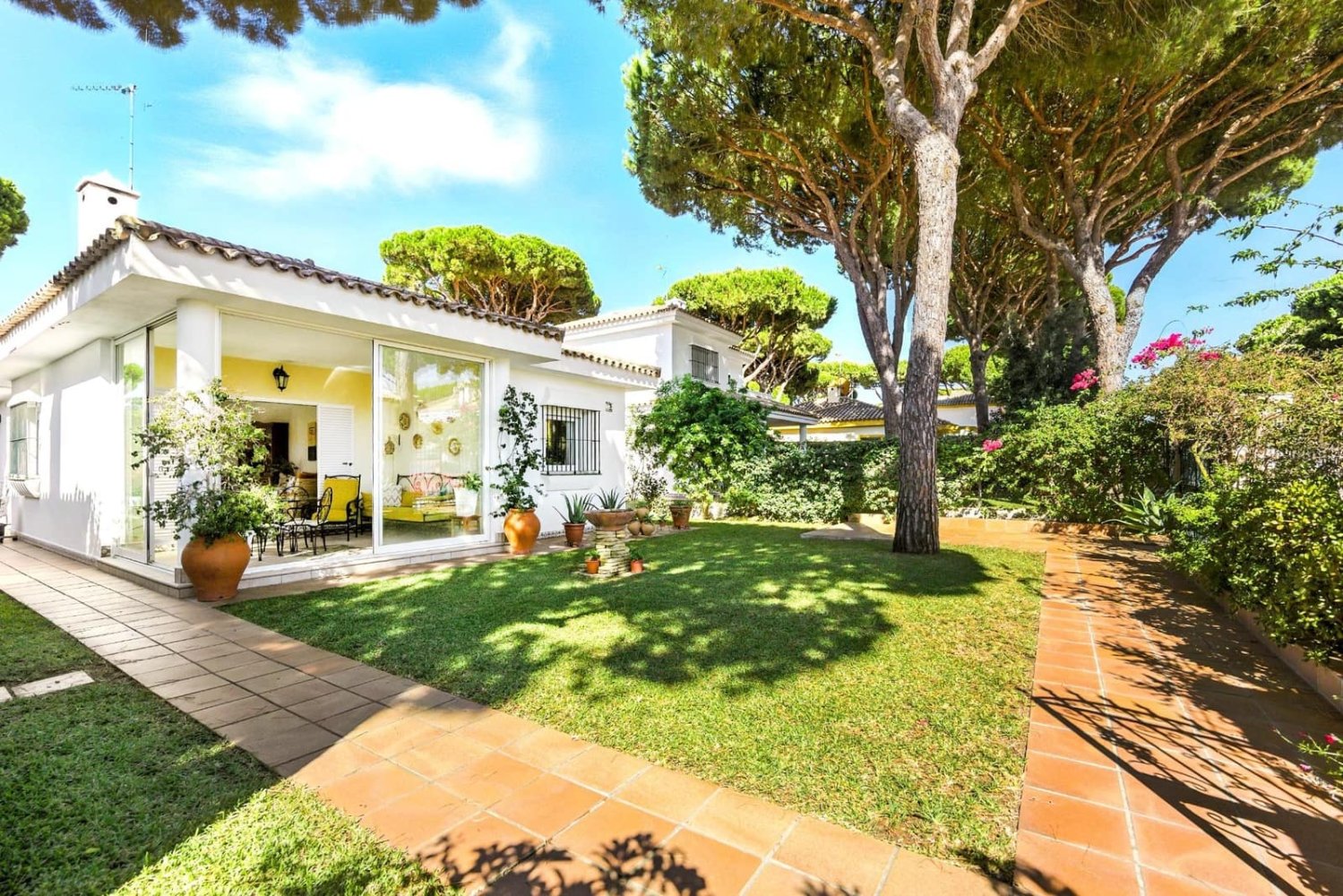 3 Schlafzimmer Haus in La Barrosa, Spain, Nr. 183496