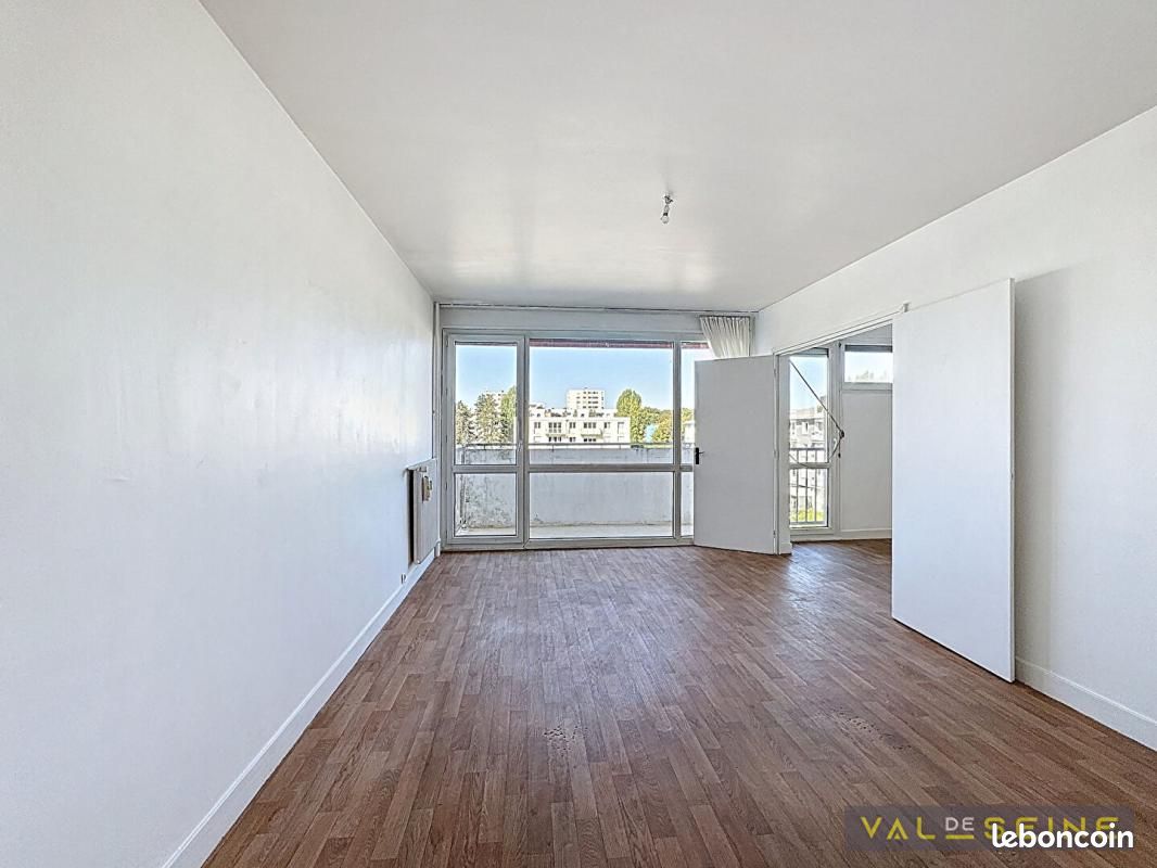 2 bedrooms Apartment in Bihorel, France No. 358126