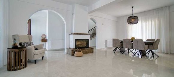 3 Schlafzimmer Haus in Kissonerga, Cyprus, Nr. 6811 4