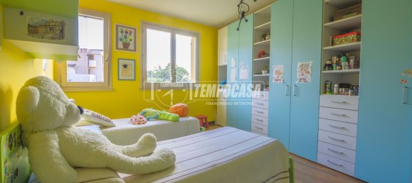 3 Schlafzimmer Wohnung in Senigallia, Italy, Nr. 275017 9