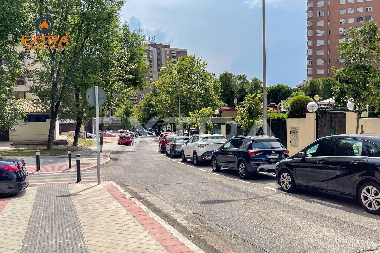 28m² Garage in Madrid, Spain No. 166565