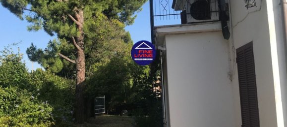 8-salle Maison à Pesaro, Italy No. 310638 9