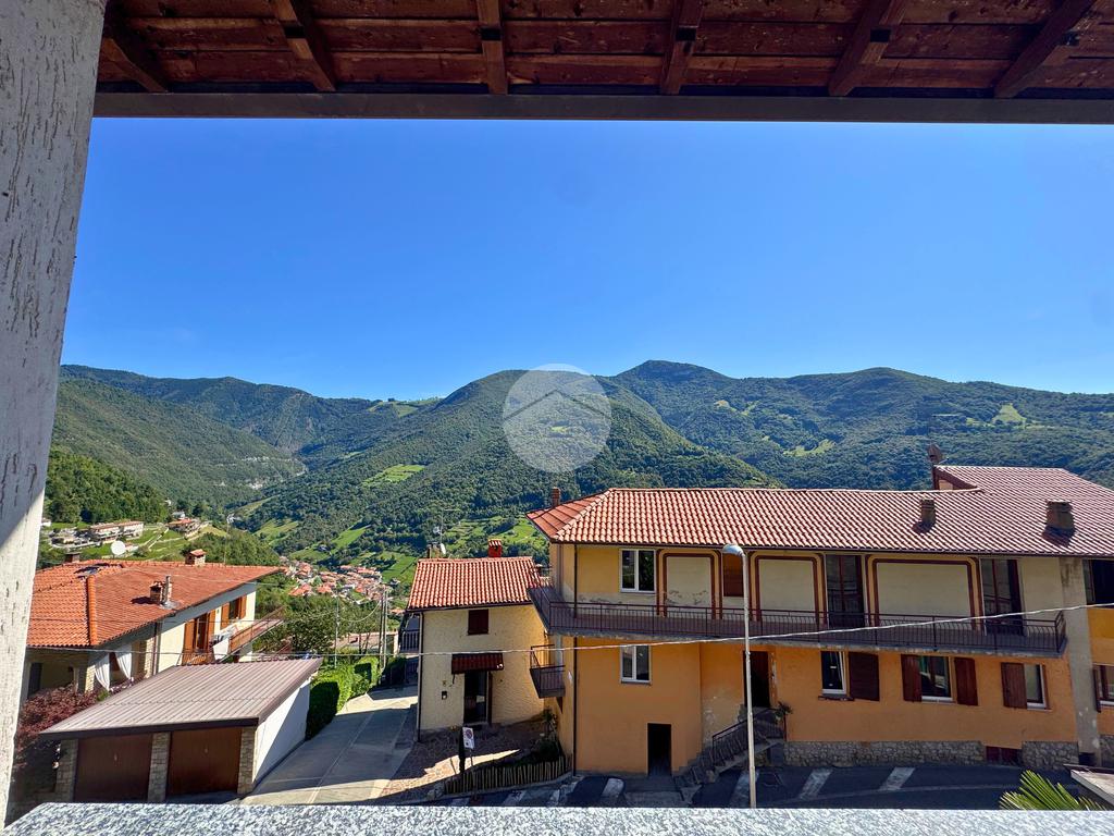 2 غرف نوم شقة في Adrara San Martino, Italy رقم 386029