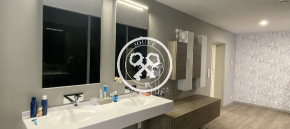 5 Schlafzimmer Haus in Foucheres, France, Nr. 274534 18