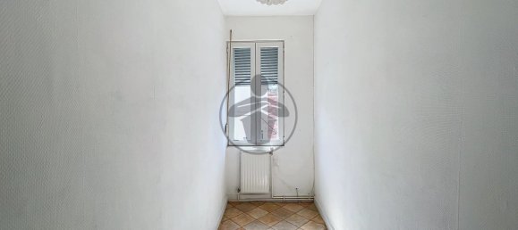 2 Schlafzimmer Haus in Saint-Quentin, France, Nr. 67683 9