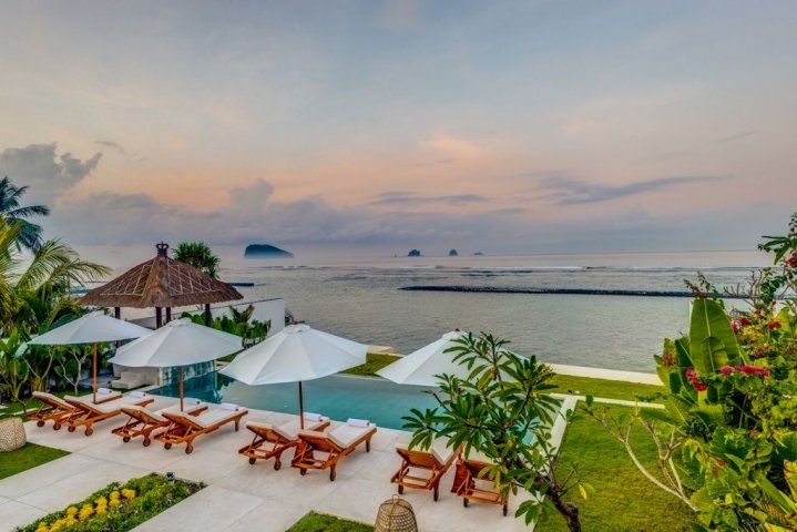 4 غرف نوم فيلا في Candi dasa, Indonesia رقم 3245