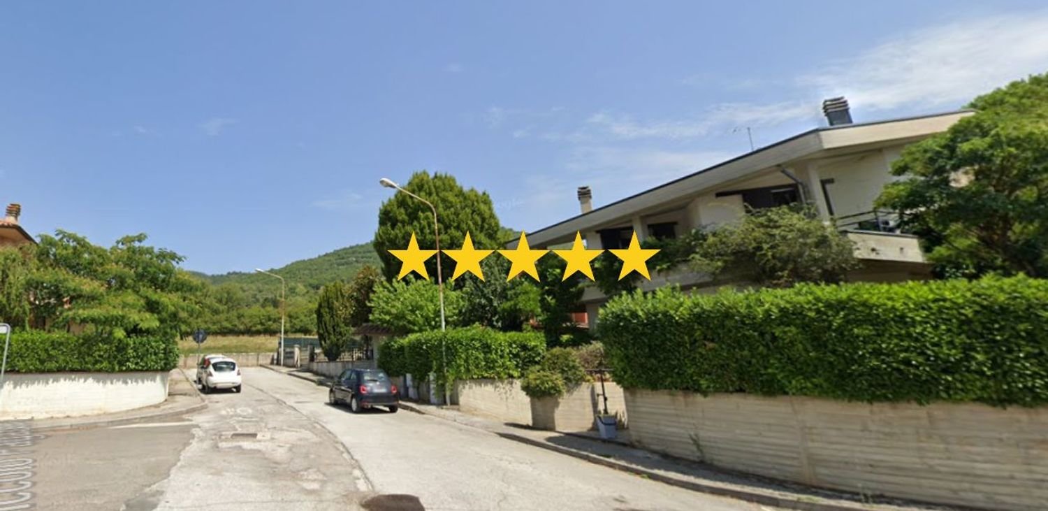 7 rooms Apartment in San Giustino, Italy No. 50395