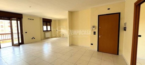 1 bedroom Apartment in Foggia, Italy No. 112853 2