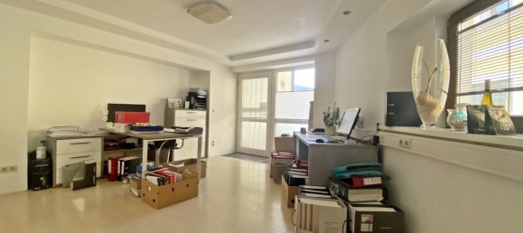 Gebäude in Offenhausen, Austria 282m², Nr. 137947 5