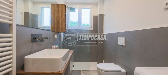 3 bedrooms Apartment in Bologna, Italy No. 330621 18