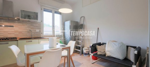 3 bedrooms Apartment in Bologna, Italy No. 330621 2