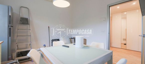 3 bedrooms Apartment in Bologna, Italy No. 330621 6