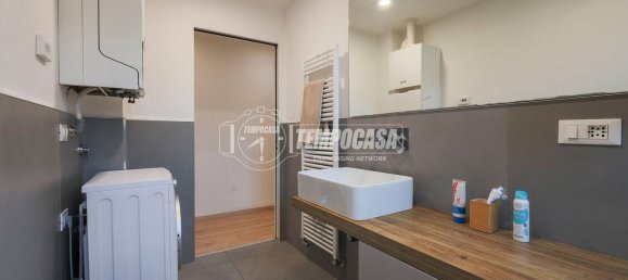 3 bedrooms Apartment in Bologna, Italy No. 330621 20