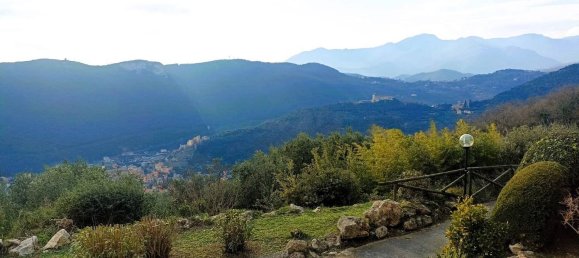 2-salle Appartement à Finale Ligure, Italy No. 213439 22