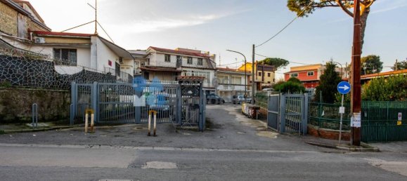 Вилла с 5 комнатами в Неаполь, Италия № 32304 39