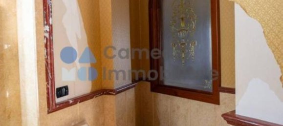 Вилла с 5 комнатами в Неаполь, Италия № 32304 22