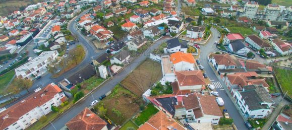 Casa de 3 dormitorios en Felgueiras, Portugal No. 15967 4