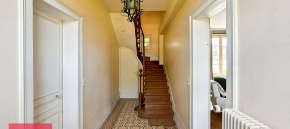 5 bedrooms House in Bernay, France No. 353084 10