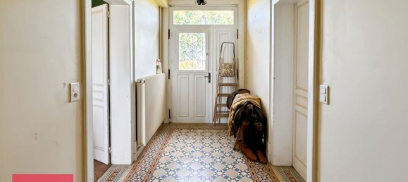 5 bedrooms House in Bernay, France No. 353084 11