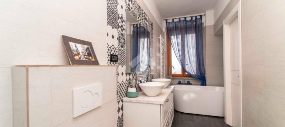 2 bedrooms Apartment in Grugliasco, Italy No. 322119 9