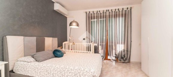 2 bedrooms Apartment in Grugliasco, Italy No. 322119 4