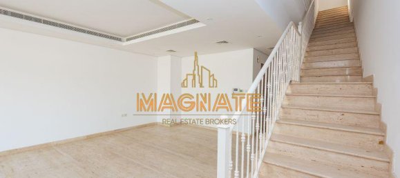 4 bedrooms Villa in Jumeirah Village Circle, UAE No. 24948 3