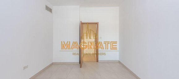 4 bedrooms Villa in Jumeirah Village Circle, UAE No. 24948 6