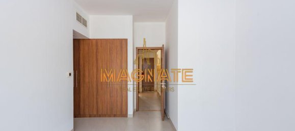 4 bedrooms Villa in Jumeirah Village Circle, UAE No. 24948 9