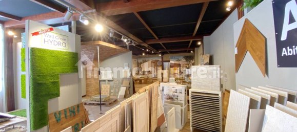 5 rooms Commercial property in Isola d'Asti, Italy No. 162127 6