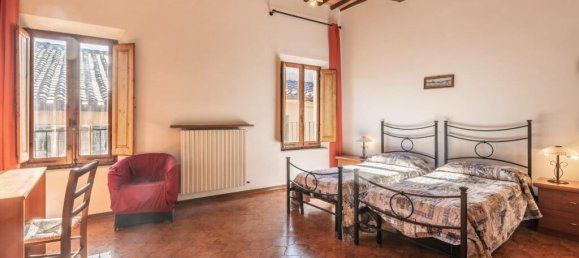 5 chambres Penthouse à Montepulciano, Italy No. 57095 15