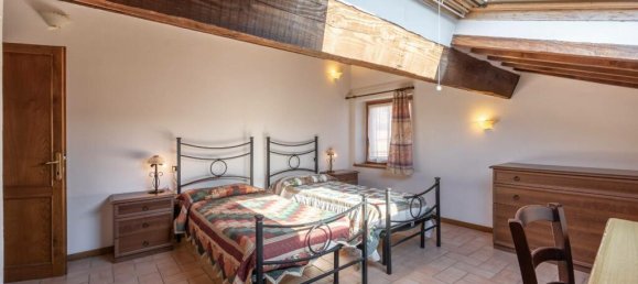 5 chambres Penthouse à Montepulciano, Italy No. 57095 10