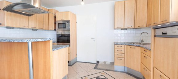 4 rooms Apartment in Simmering, Austria No. 143156 3