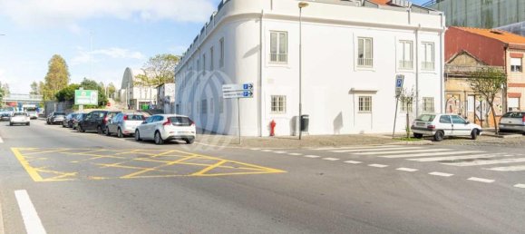 Apartamento de 2 dormitorios en Matosinhos, Portugal No. 103111 26