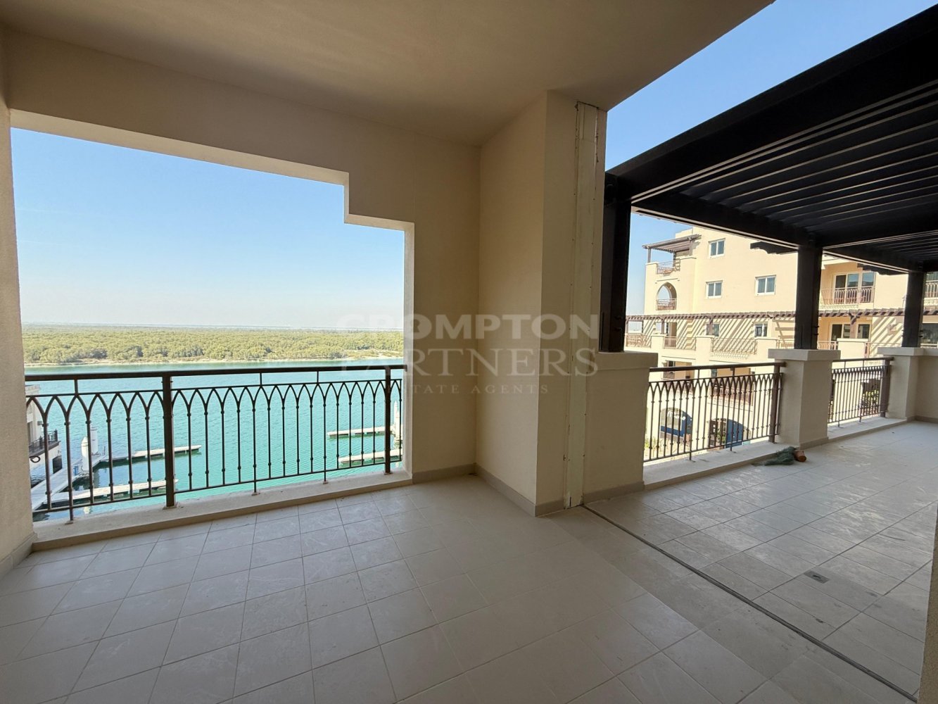 2 bedrooms Apartment in Eastern Road, UAE No. 67593