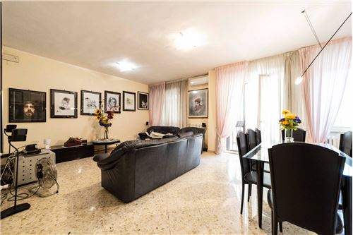3 Schlafzimmer Wohnung in Bari, Italy, Nr. 280083