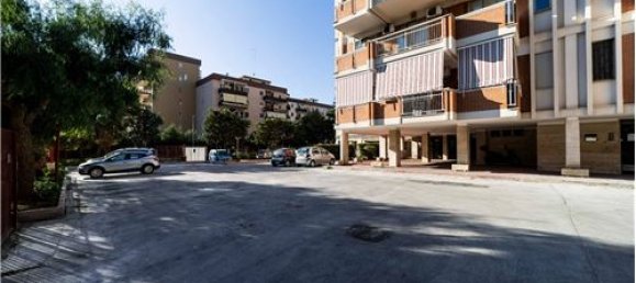 3 Schlafzimmer Wohnung in Bari, Italy, Nr. 280083 28