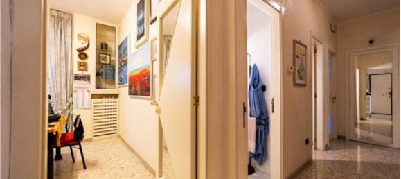 3 Schlafzimmer Wohnung in Bari, Italy, Nr. 280083 6