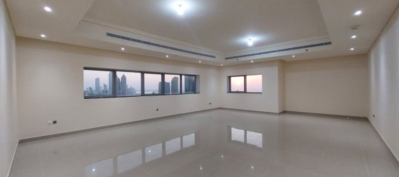 Квартира с 3 спальнями в Al Mina, ОАЭ № 5021 2