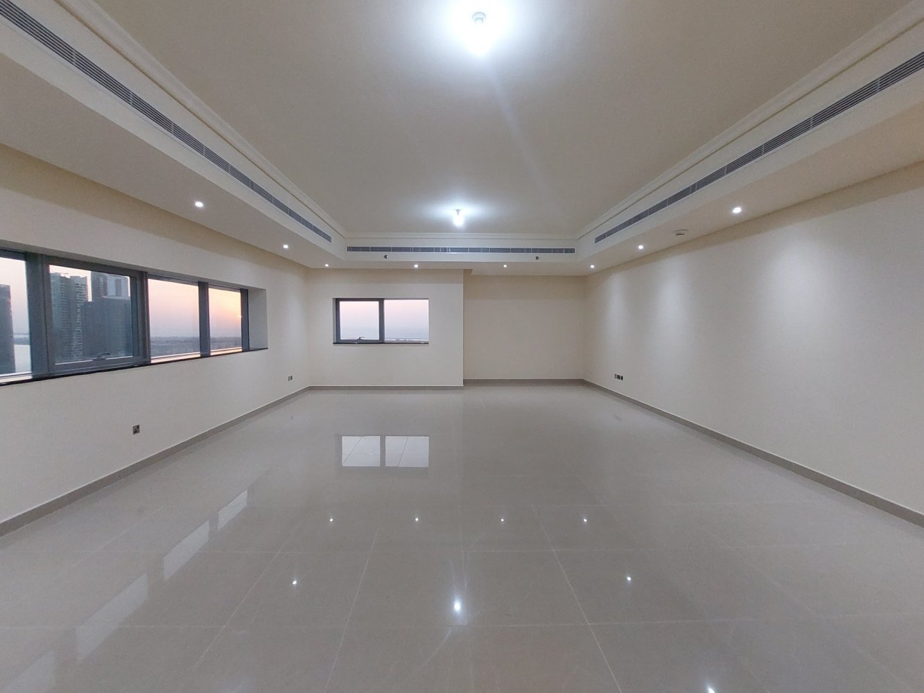 Квартира с 3 спальнями в Al Mina, ОАЭ № 5021