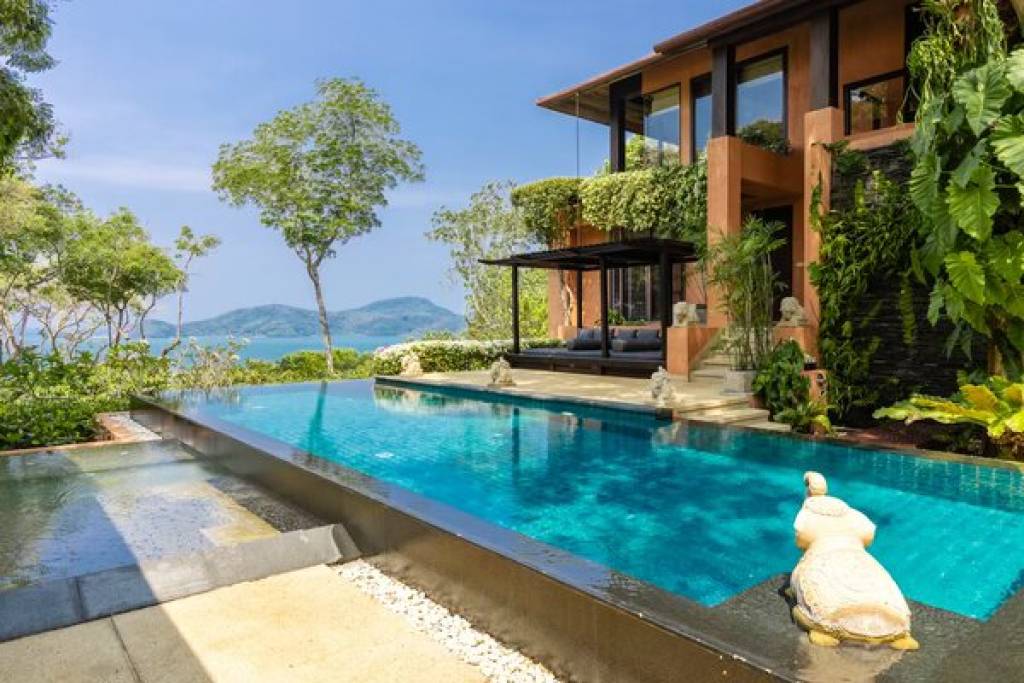 Villa de 4 dormitorios en Wichit, Thailand No. 19966