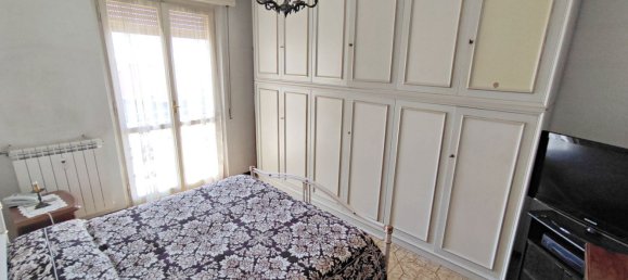 Apartamento de 2 divisões em Rapallo, Italy N.º 101199 17