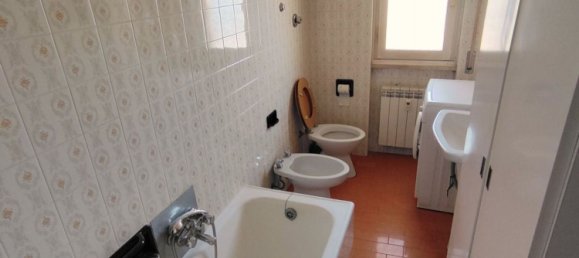 Apartamento de 2 divisões em Rapallo, Italy N.º 101199 20